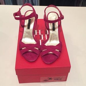 Carolina Herrera sandals-size 7-brand new with box
